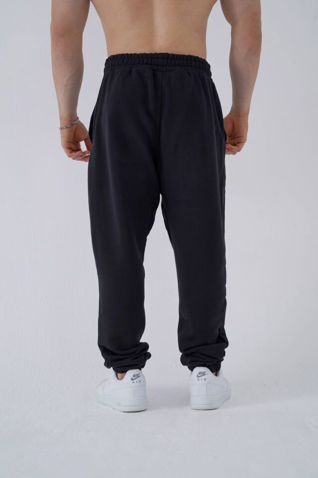 Essentiel Oversized Joggers Black - L